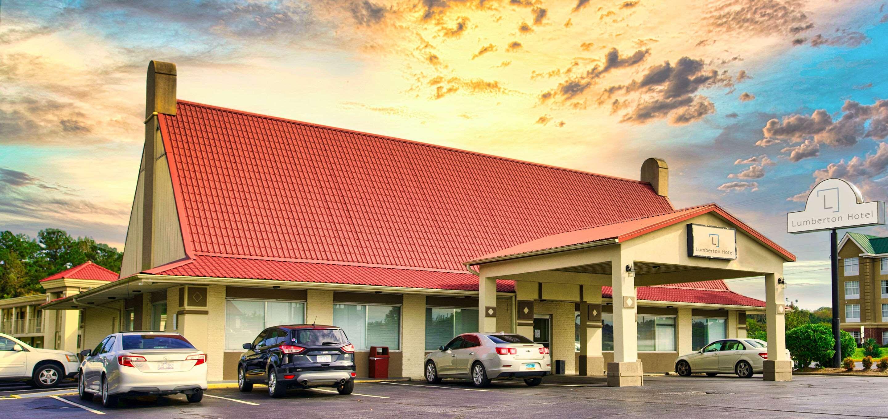 Ramada By Wyndham Lumberton Hotel Exterior photo